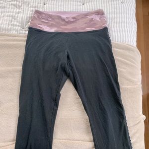 💕Pink/Victoria’s Secret high-waisted leggings💕